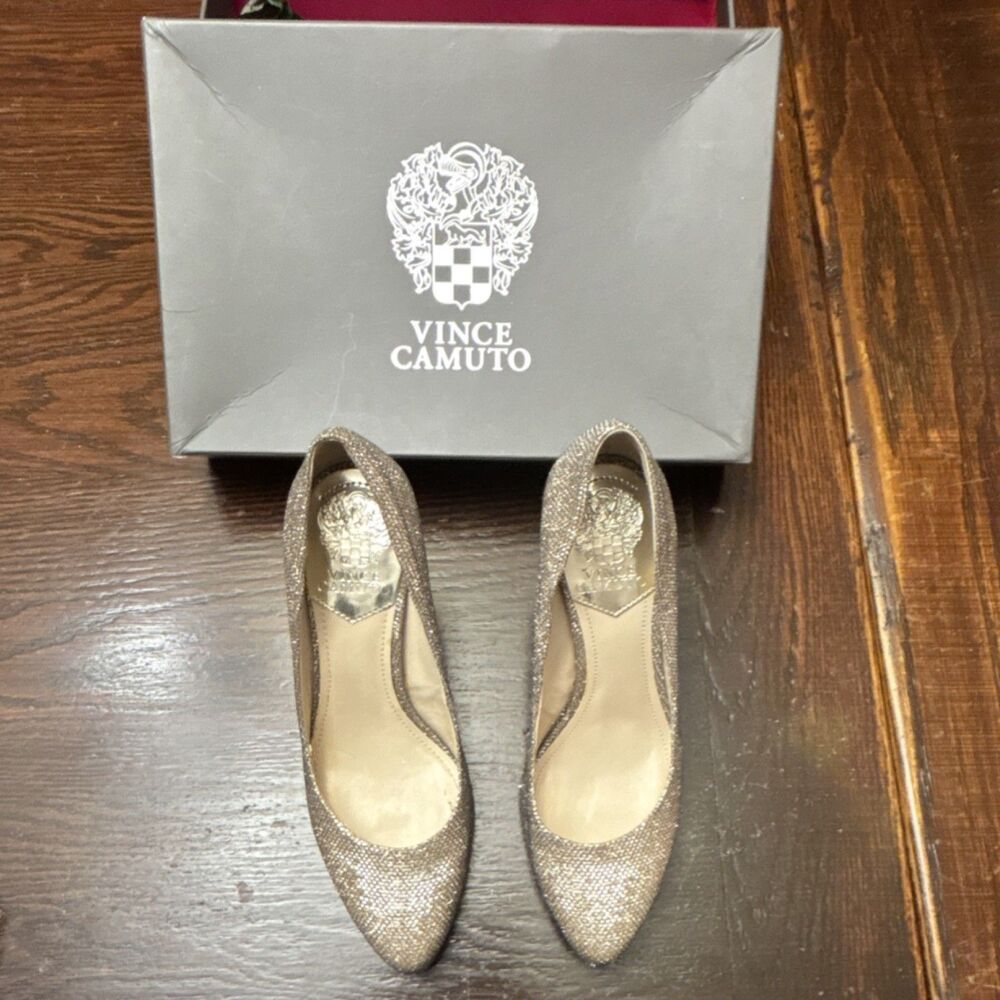 Vince Camuto Glitter Metallic Pumps Pointed Toe Heels Size 7